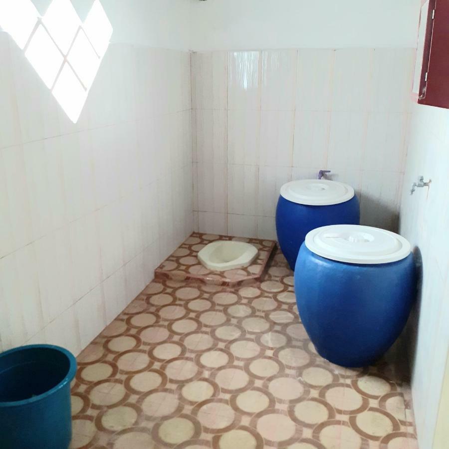 ג'מבי Almira Homestay Near Airport מראה חיצוני תמונה